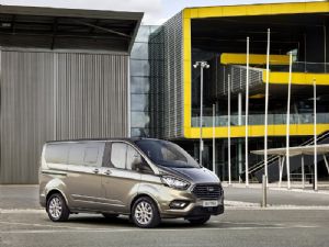 Ford - Custom - 8+1